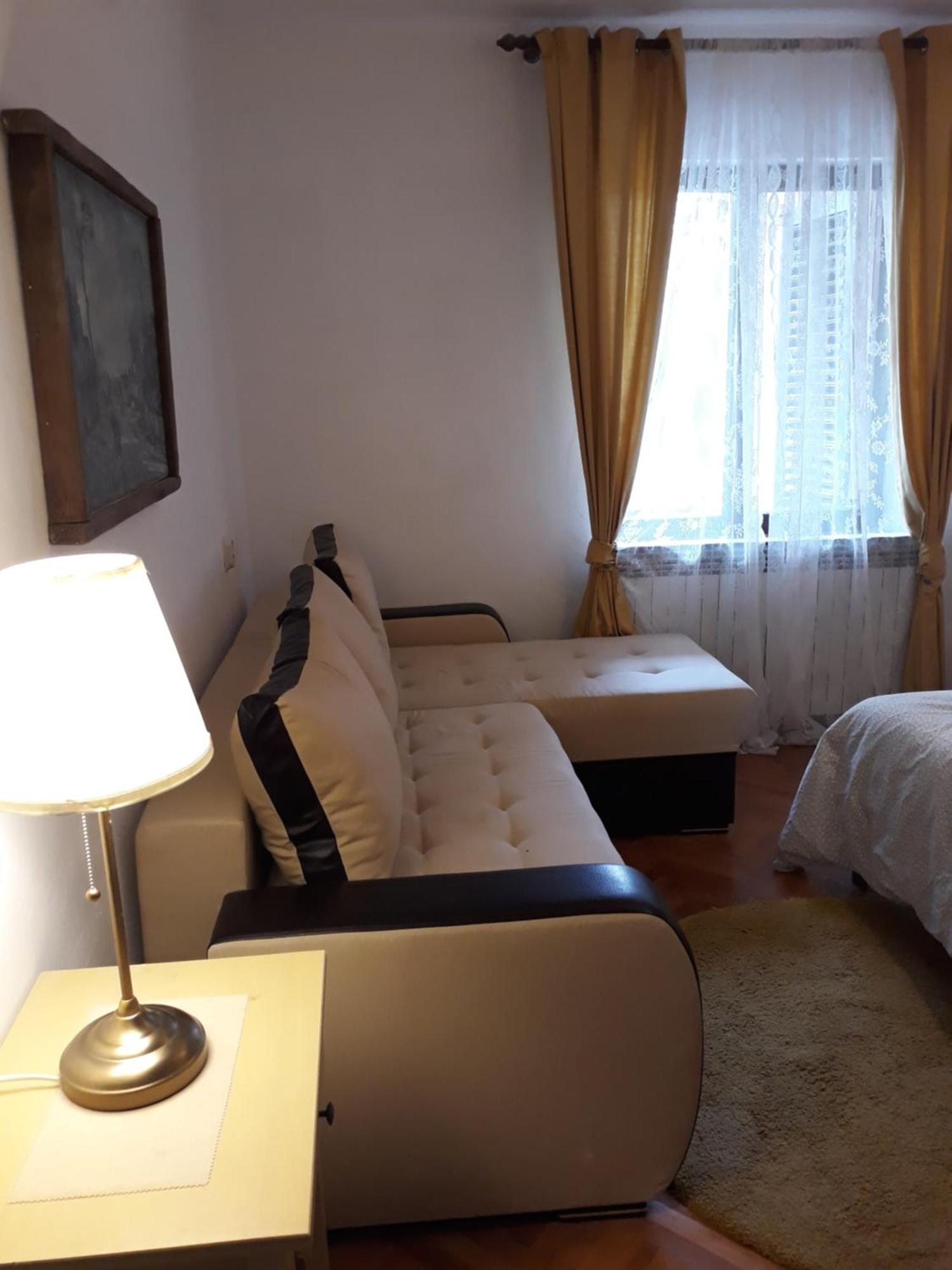 Apartments Garden Ровінь Екстер'єр фото